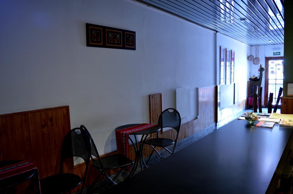 Hôtel Kusisa à Salta Extérieur photo